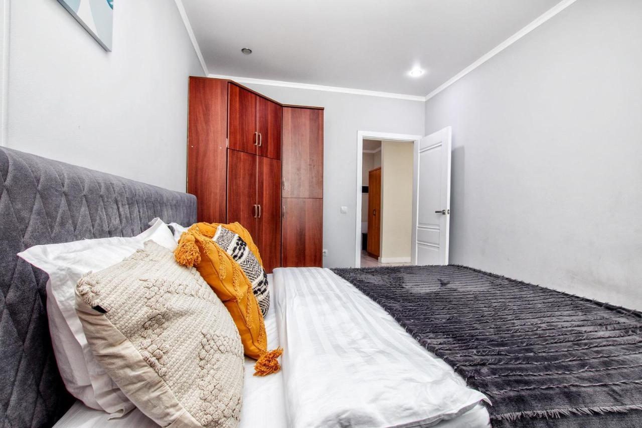 Orynbor Towers Apartment อัสตานา ภายนอก รูปภาพ